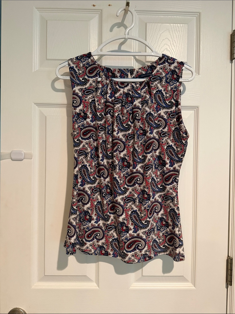 Tommy Hilfiger Paisley Sleeveless Blouse in Navy, Red & White